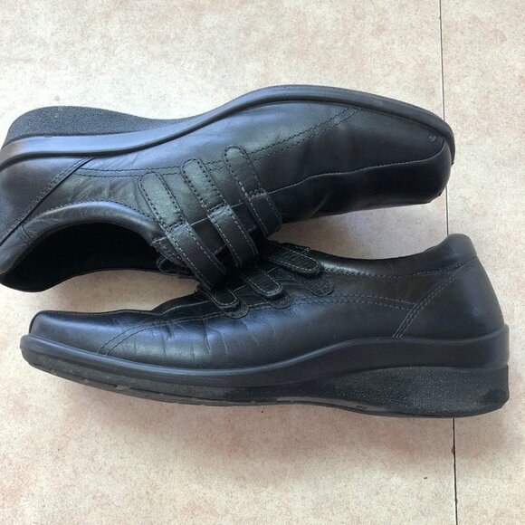 Ecco Light 3 Strap Shock Point Classic Leather Shoes - Picture 4 of 9